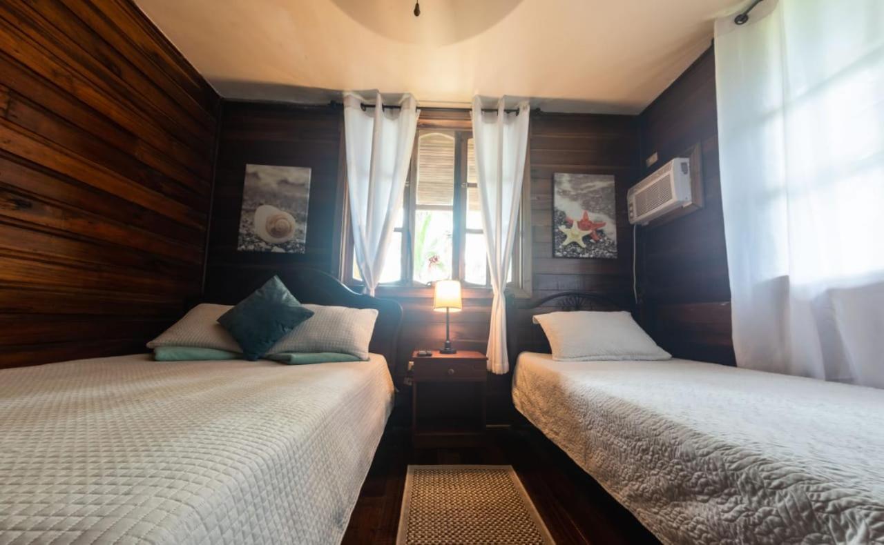 Hotel Tierra Verde Bed And Breakfast Bocas Town Kültér fotó