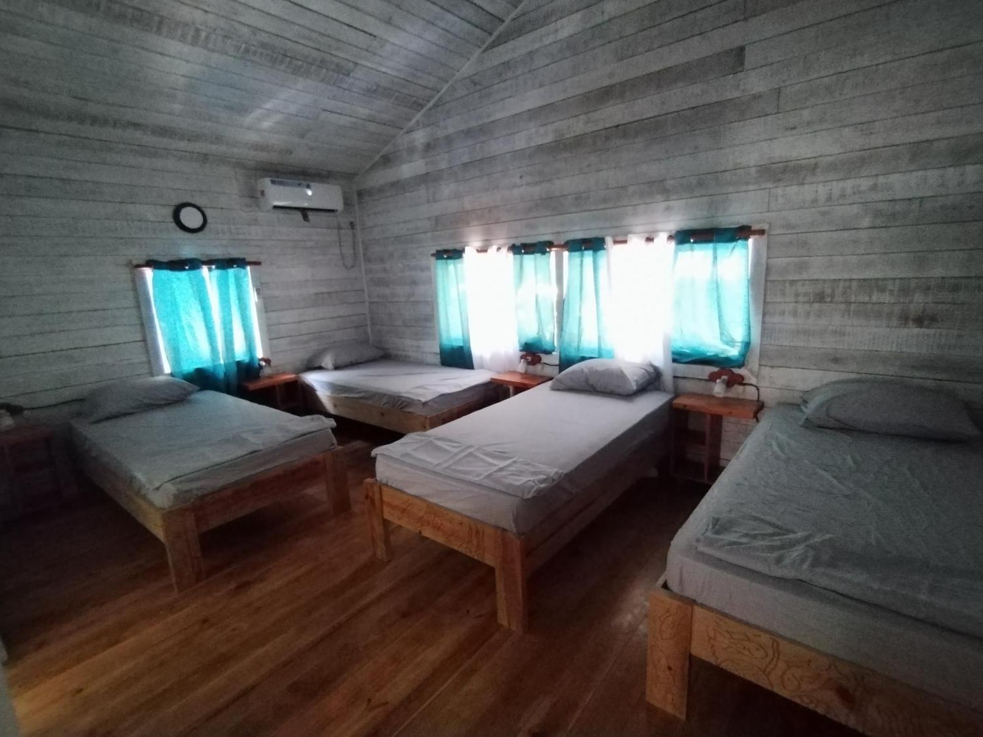 Hotel Tierra Verde Bed And Breakfast Bocas Town Kültér fotó