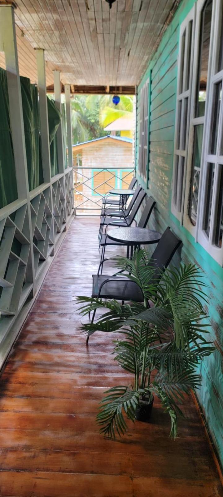 Hotel Tierra Verde Bed And Breakfast Bocas Town Kültér fotó